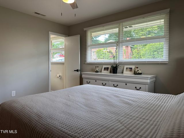 236 Darlington Drive, Kingsport, TN 37660