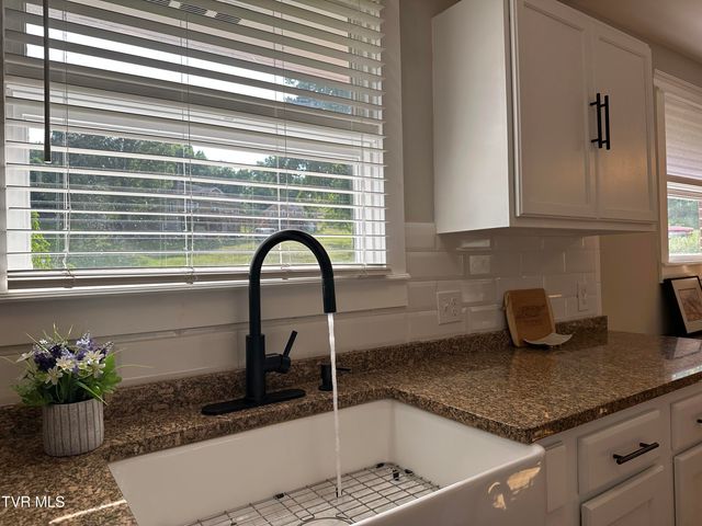 236 Darlington Drive, Kingsport, TN 37660