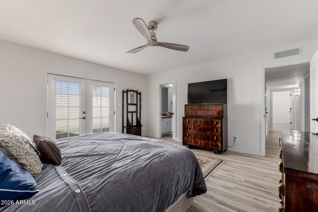 7638 E EDGEMONT Avenue, Scottsdale, AZ 85257