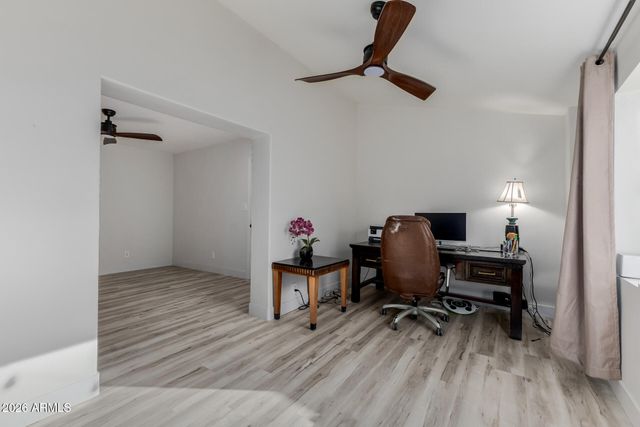 7638 E EDGEMONT Avenue, Scottsdale, AZ 85257