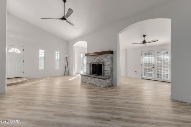 7638 E EDGEMONT Avenue, Scottsdale, AZ 85257