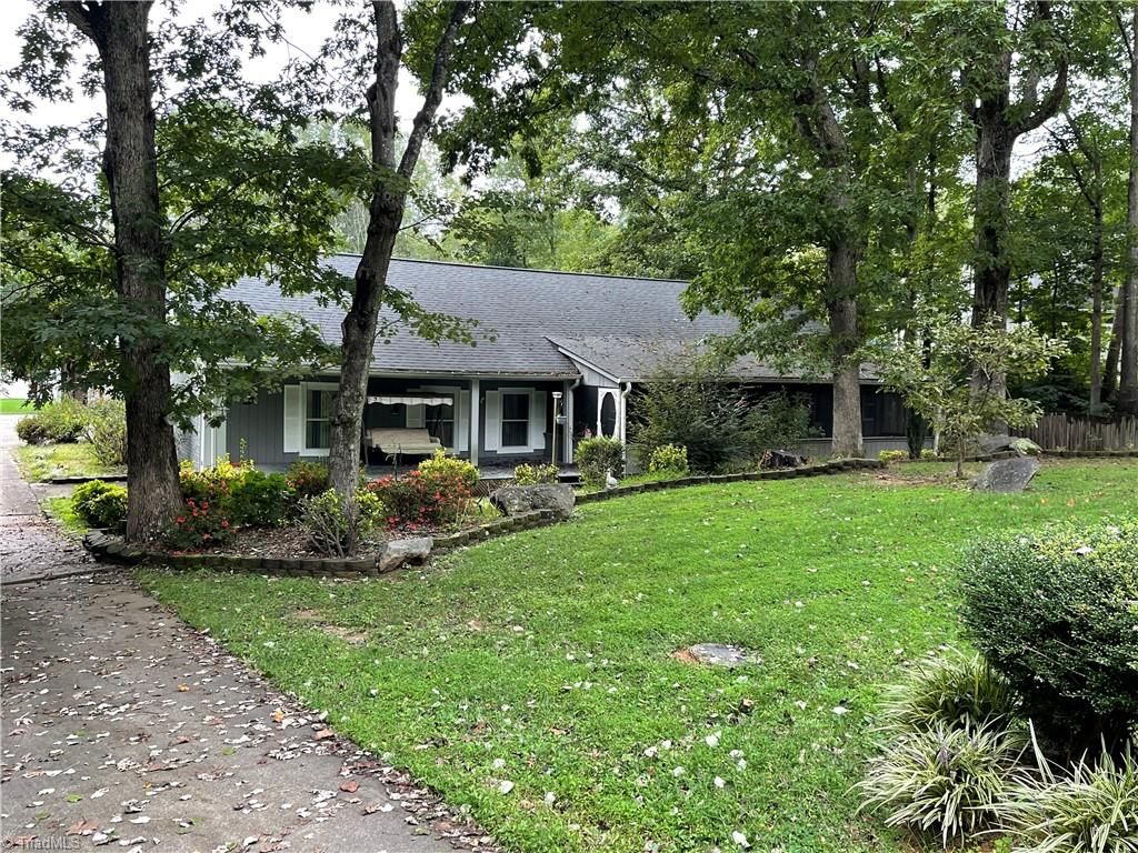 1010 High Ridge Road, Kernersville, NC 27284