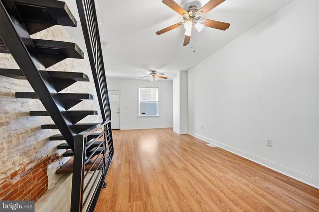2304 E ALBERT ST, Philadelphia, PA 19125