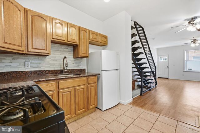 2304 E ALBERT ST, Philadelphia, PA 19125