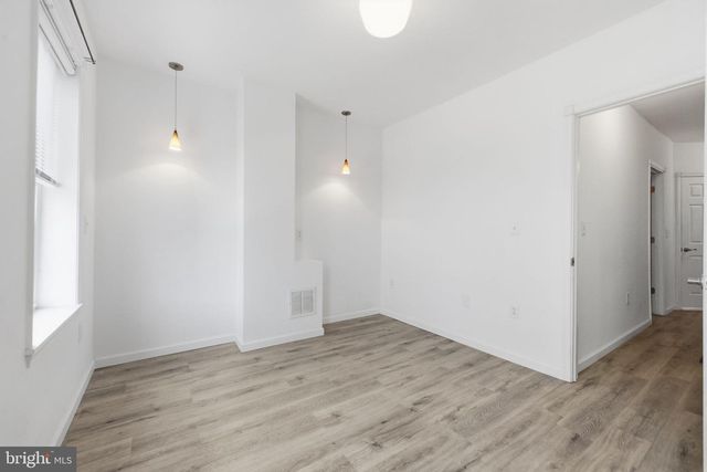 2304 E ALBERT ST, Philadelphia, PA 19125