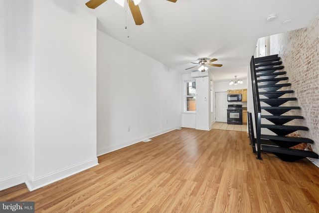 2304 E ALBERT ST, Philadelphia, PA 19125