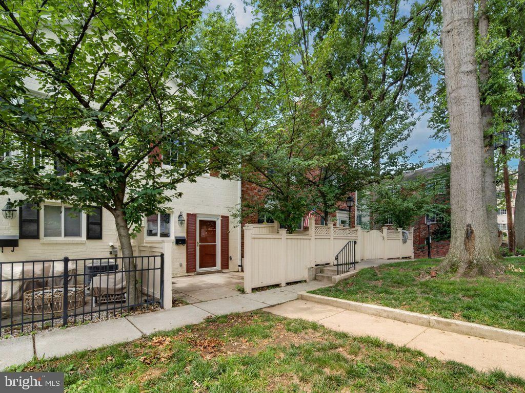 1201 N VAN DORN ST, Alexandria, VA 22304