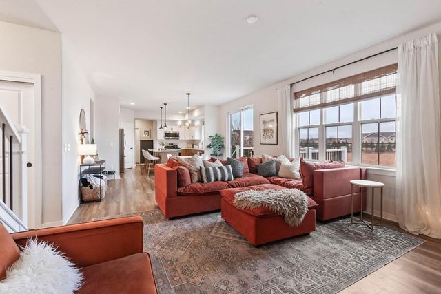 1331 Bluestem TRAIL, Oconomowoc, WI 53066