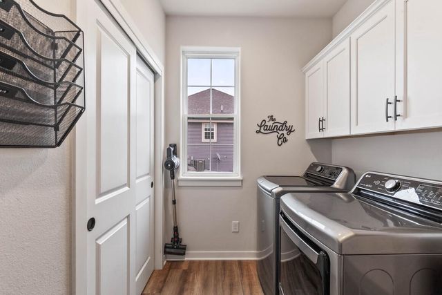 1331 Bluestem TRAIL, Oconomowoc, WI 53066