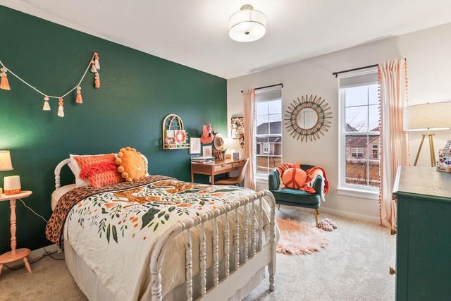 1331 Bluestem TRAIL, Oconomowoc, WI 53066