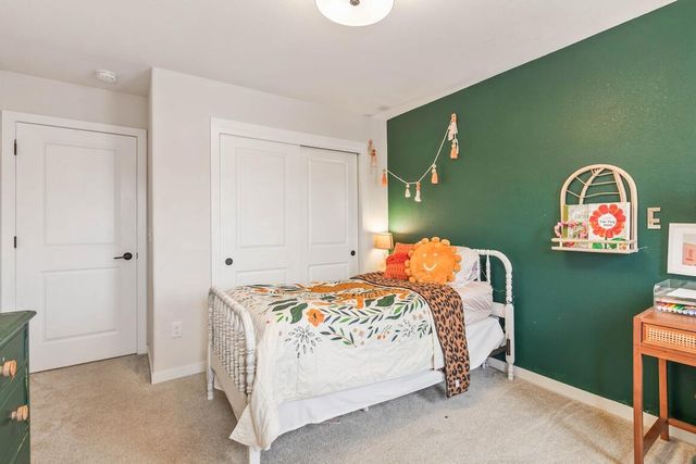 1331 Bluestem TRAIL, Oconomowoc, WI 53066