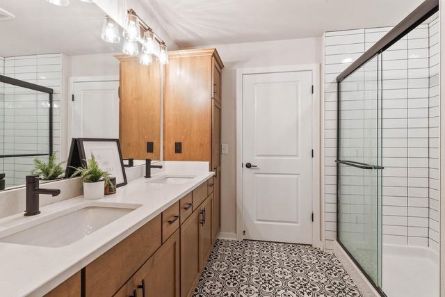 1331 Bluestem TRAIL, Oconomowoc, WI 53066