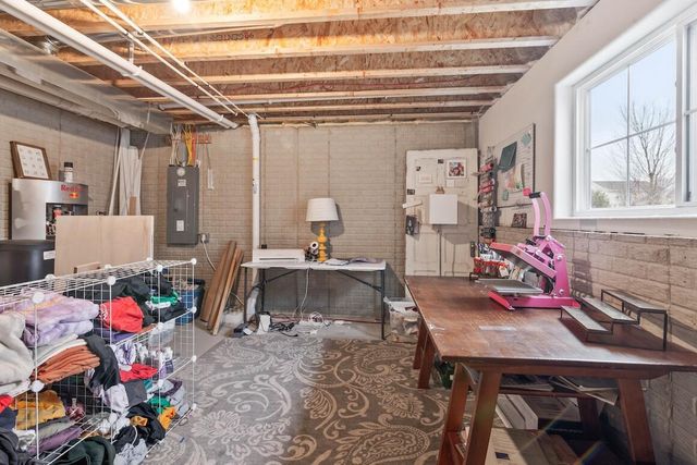 1331 Bluestem TRAIL, Oconomowoc, WI 53066