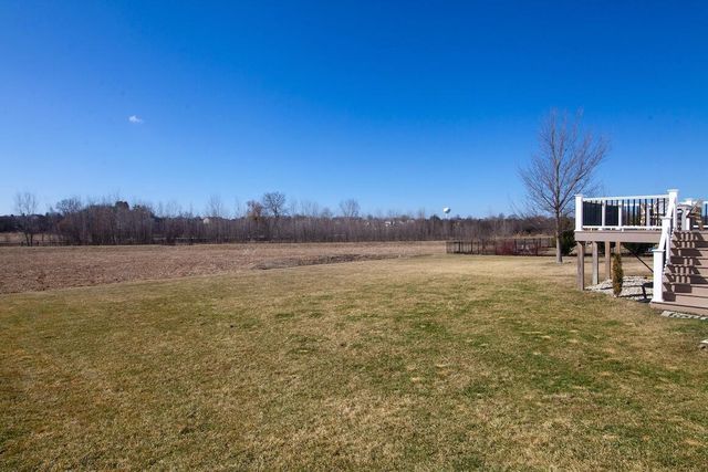 1331 Bluestem TRAIL, Oconomowoc, WI 53066