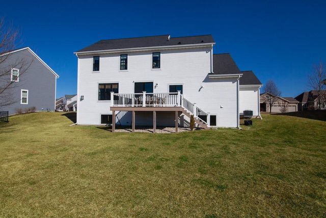 1331 Bluestem TRAIL, Oconomowoc, WI 53066