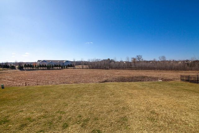 1331 Bluestem TRAIL, Oconomowoc, WI 53066