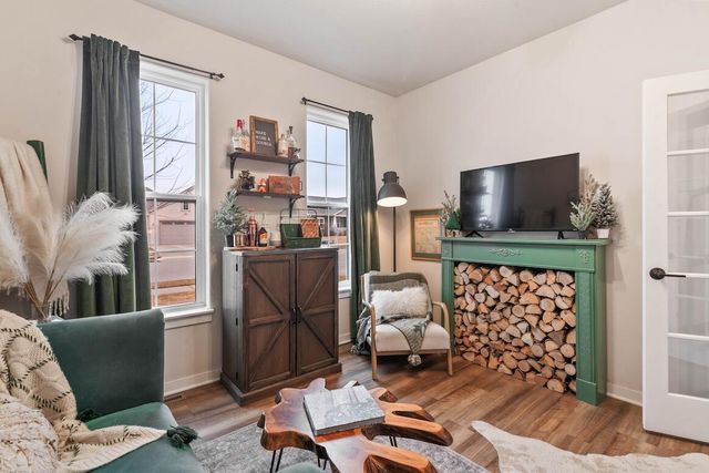 1331 Bluestem TRAIL, Oconomowoc, WI 53066