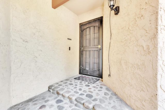8064 Forest Glen Way, Citrus Heights, CA 95610