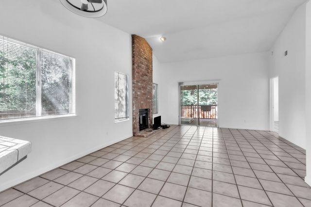 8064 Forest Glen Way, Citrus Heights, CA 95610