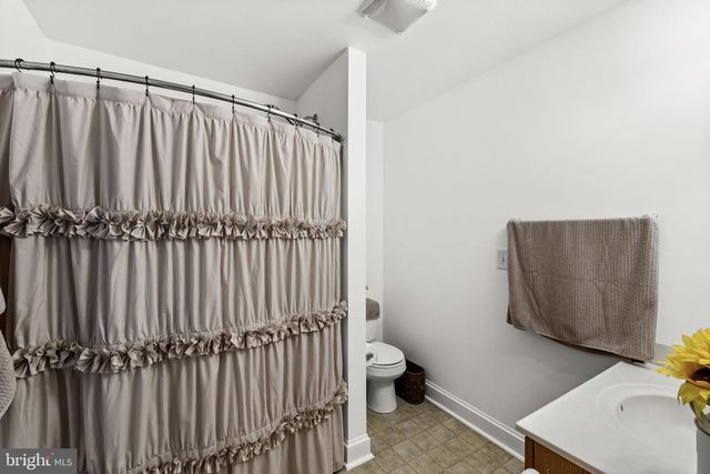 31185 PRICE RD, Locust Grove, VA 22508