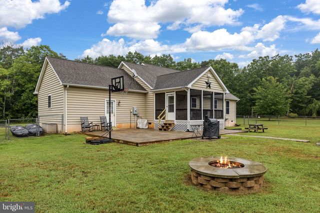 31185 PRICE RD, Locust Grove, VA 22508