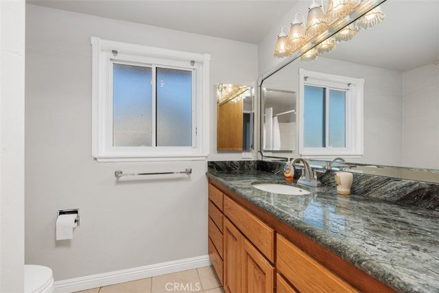 1075 La Reina, San Marcos, CA 92078