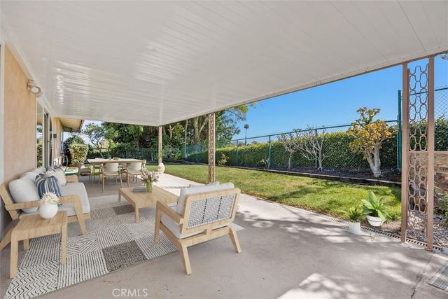 1075 La Reina, San Marcos, CA 92078