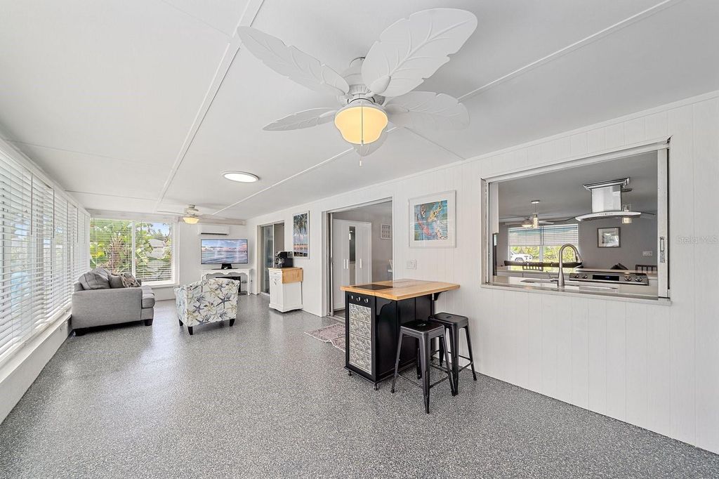 Image 13 of property listing at 5032 LINDA STREET, Venice, FL 34293