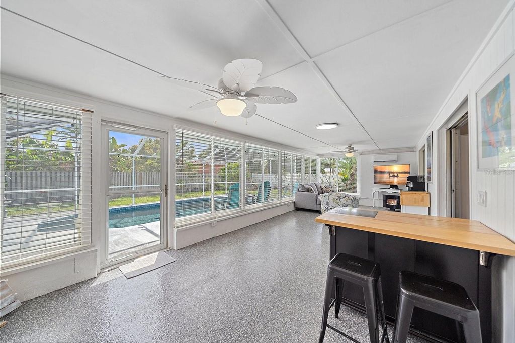 Image 14 of property listing at 5032 LINDA STREET, Venice, FL 34293