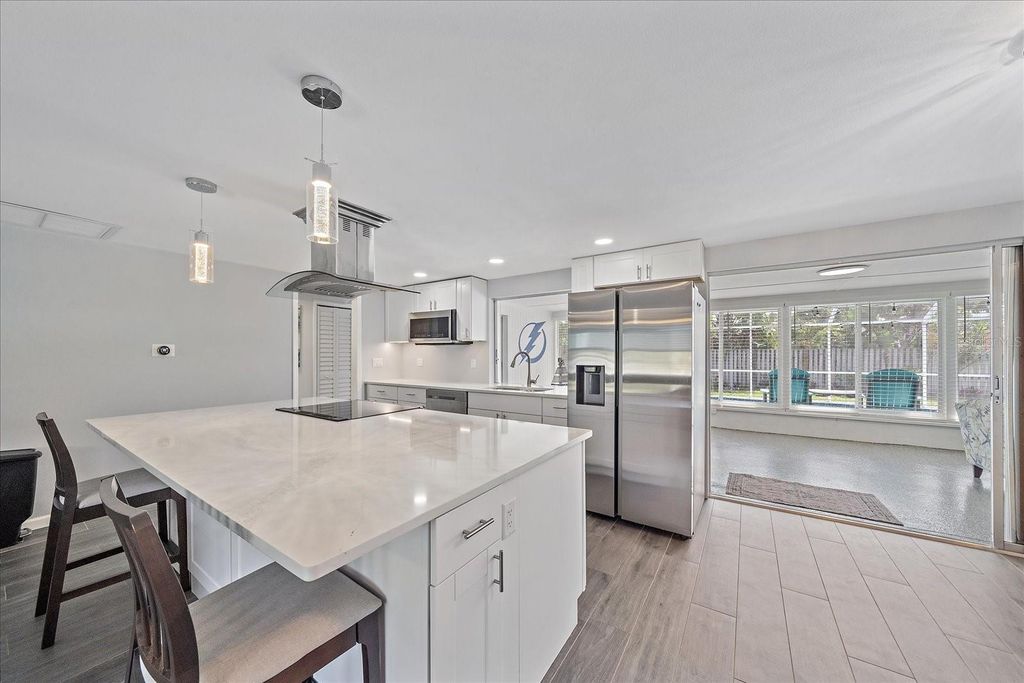 Image 10 of property listing at 5032 LINDA STREET, Venice, FL 34293