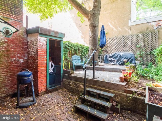 304-306 N LAWRENCE ST, Philadelphia, PA 19106