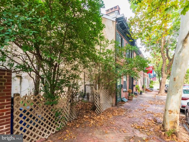 304-306 N LAWRENCE ST, Philadelphia, PA 19106