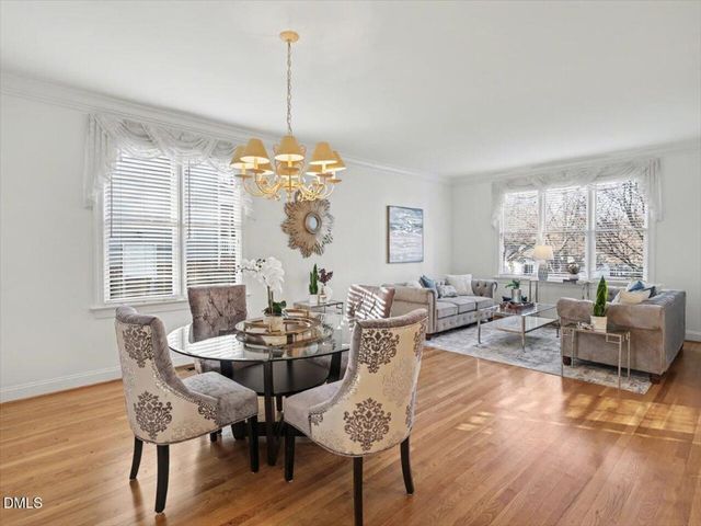 105 Rossburn Way, Chapel Hill, NC 27516