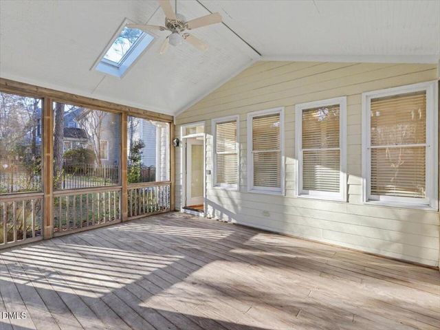 105 Rossburn Way, Chapel Hill, NC 27516