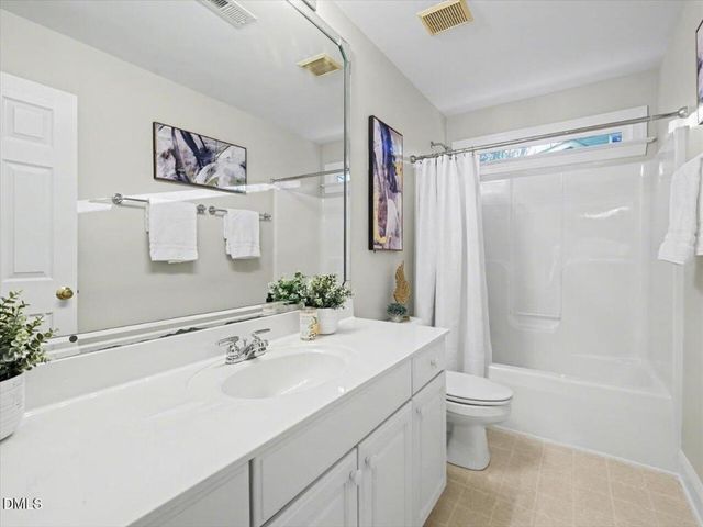 105 Rossburn Way, Chapel Hill, NC 27516