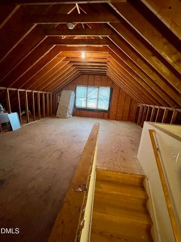 105 Rossburn Way, Chapel Hill, NC 27516