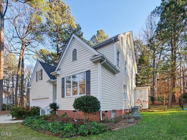 105 Rossburn Way, Chapel Hill, NC 27516