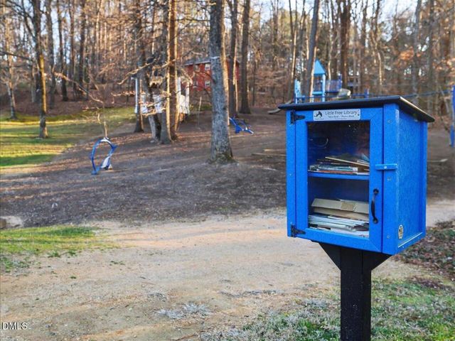 105 Rossburn Way, Chapel Hill, NC 27516