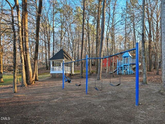 105 Rossburn Way, Chapel Hill, NC 27516