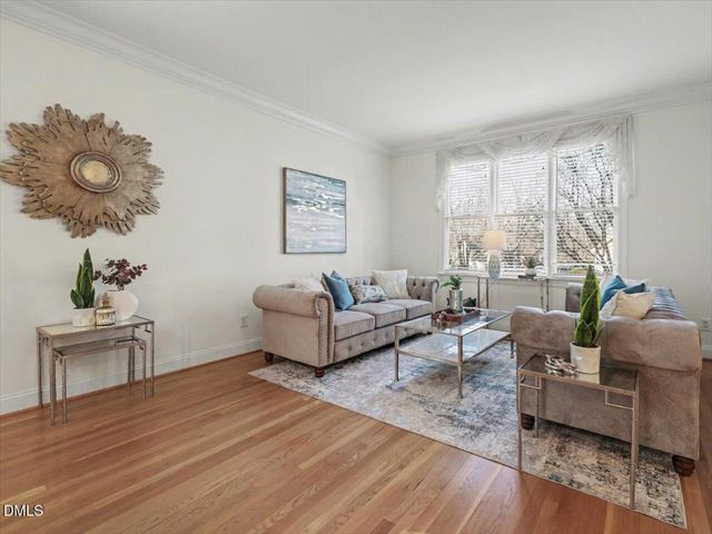 105 Rossburn Way, Chapel Hill, NC 27516