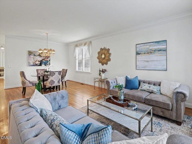 105 Rossburn Way, Chapel Hill, NC 27516