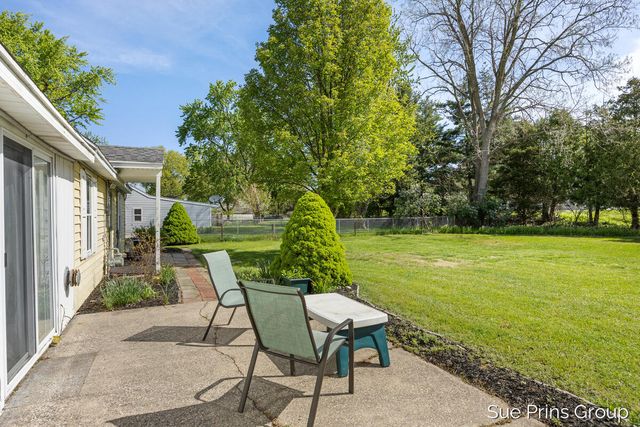 6518 8th Avenue Sw, Georgetown Twp, MI 49418