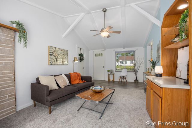 6518 8th Avenue Sw, Georgetown Twp, MI 49418