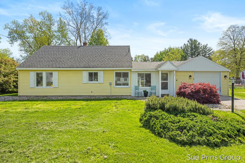 6518 8th Avenue Sw, Georgetown Twp, MI 49418