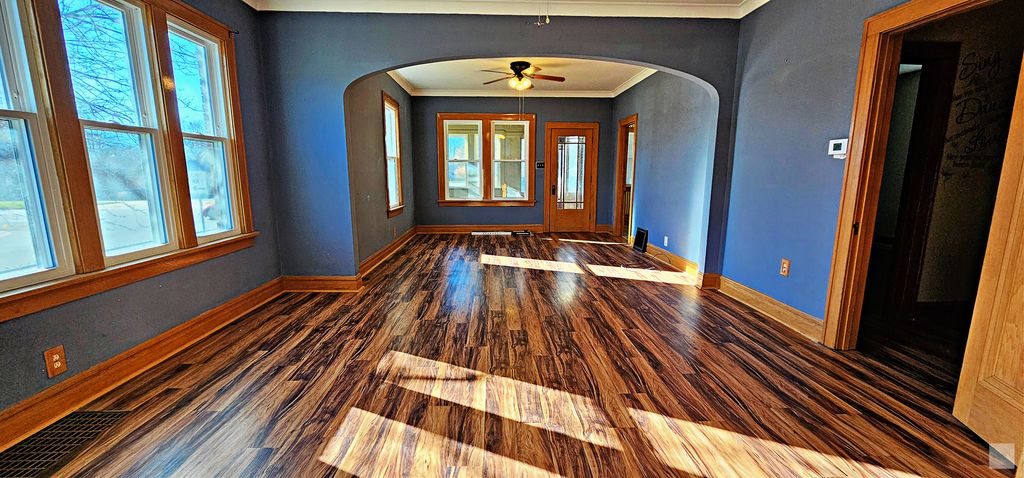 Image 9 of property listing at 511 S Bloomington Street, Streator, IL 61364