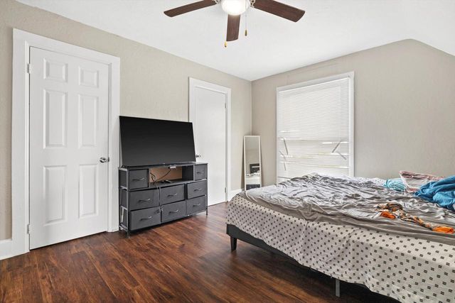 1220 N Wisconsin STREET, Racine, WI 53402