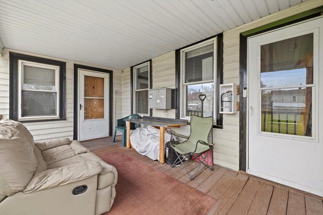 1220 N Wisconsin STREET, Racine, WI 53402