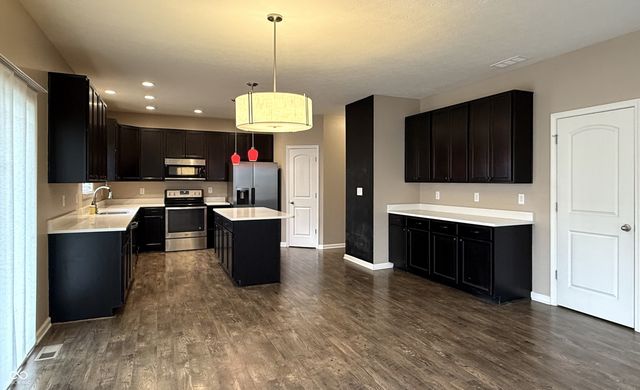 1675 Devonshire Avenue, Avon, IN 46123