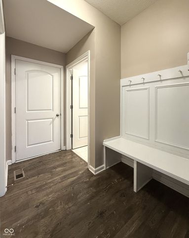 1675 Devonshire Avenue, Avon, IN 46123