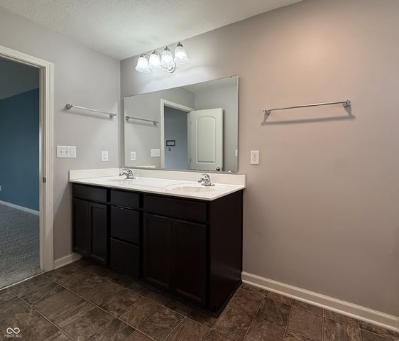 1675 Devonshire Avenue, Avon, IN 46123